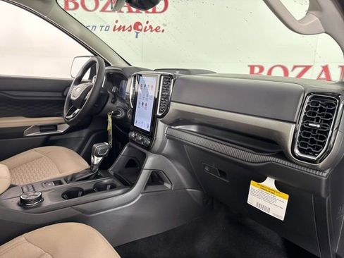 New 2025 Ford Ranger XLT w/ FX4 Off-Road Package image 21