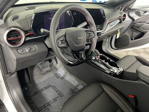 New 2026 Chevrolet Trax RS FWD image 19