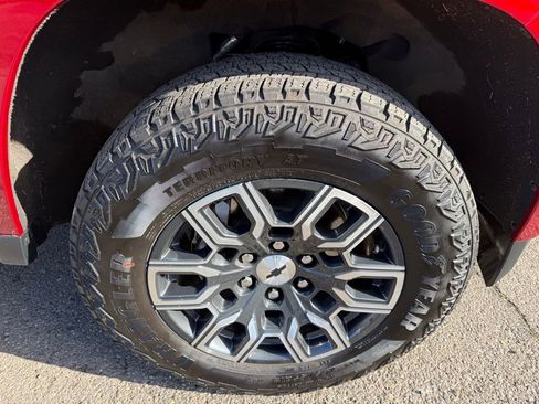 Used 2023 Chevrolet Colorado Z71 w/ Z71 Convenience Package 2 image 14