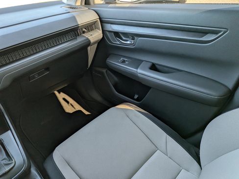 Used 2024 Honda CR-V EX image 15