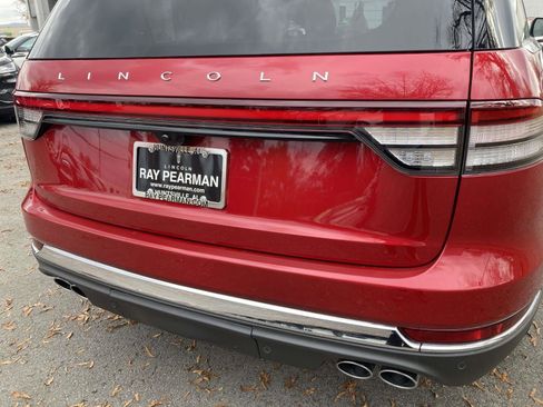 New 2025 Lincoln Aviator AWD w/ Equipment Group 101A image 4