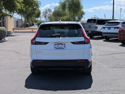 Used 2024 Honda CR-V LX image 6
