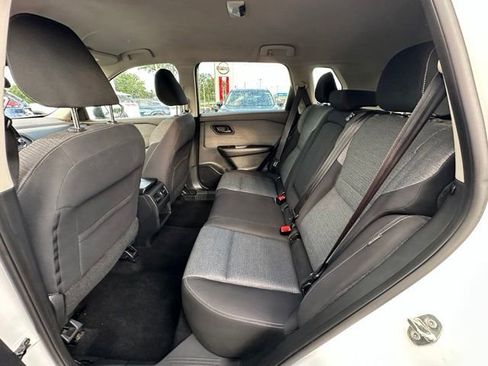 Used 2021 Nissan Rogue S FWD image 27