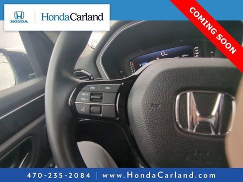 Used 2025 Honda Pilot Elite image 8