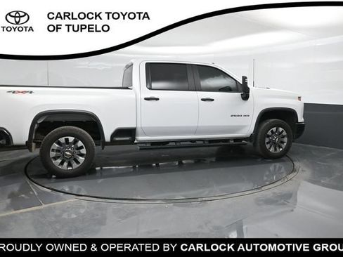 Used 2025 Chevrolet Silverado 2500 Custom w/ Custom Value Package AWD/4WD image 4