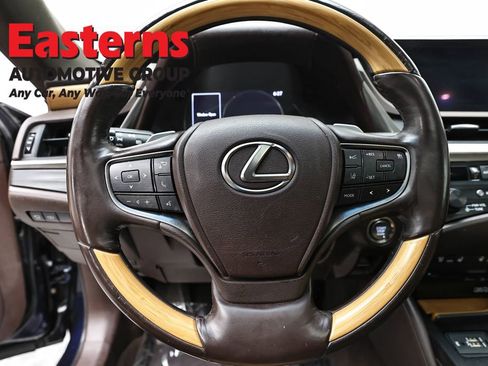 Used 2019 Lexus ES 350 Ultra Luxury image 10