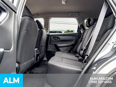 Used 2024 Nissan Rogue S FWD image 14