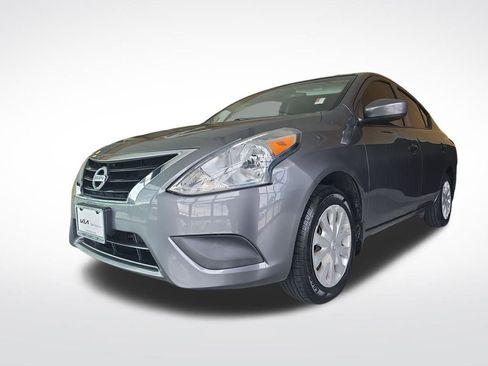 Used 2016 Nissan Versa S Plus image 1