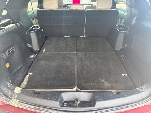 Used 2019 Ford Explorer Limited w/ Class III Trailer Tow Package FWD image 13