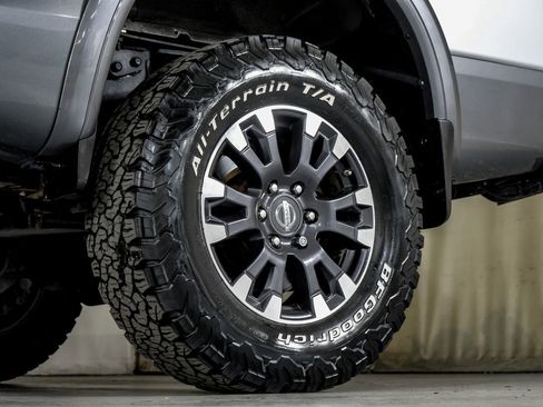 Used 2019 Nissan Titan PRO-4X image 56