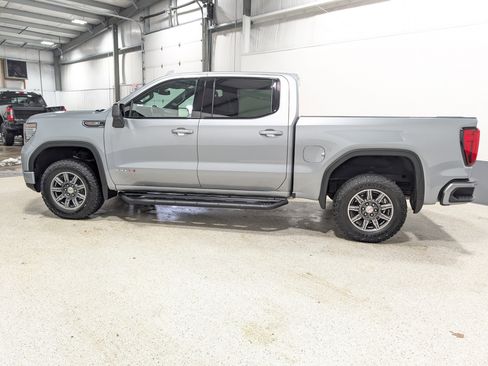 Used 2024 GMC Sierra 1500 AT4 w/ AT4 Preferred Package AWD/4WD image 6