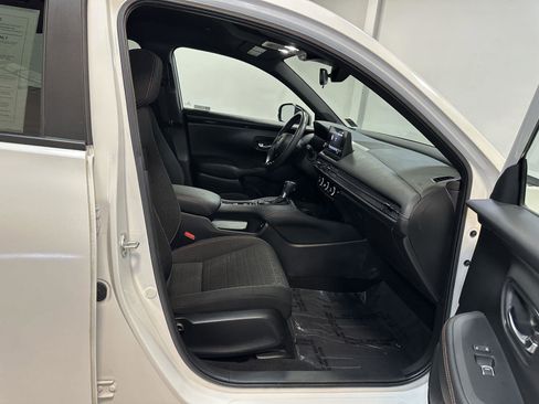 Used 2024 Honda HR-V Sport image 38