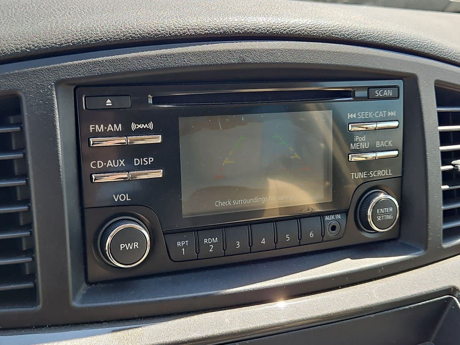 Used 2014 Nissan Quest SV w/ Leather Package FWD image 27