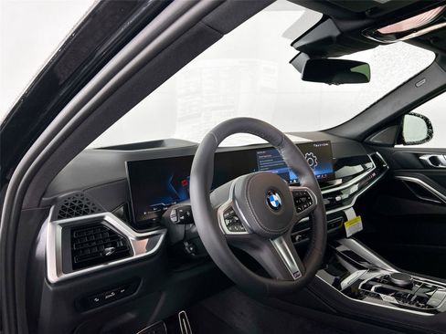 New 2026 BMW X6 xDrive40i image 10