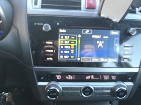 Used 2016 Subaru Legacy 2.5i Premium image 7