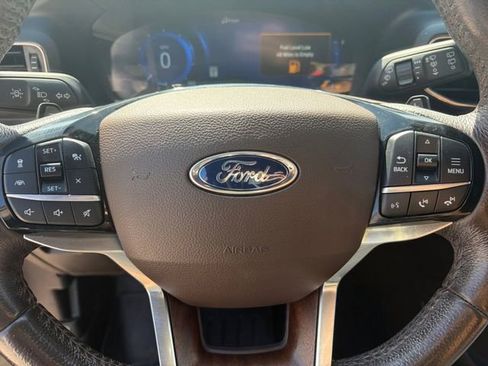 Used 2021 Ford Explorer King Ranch w/ Premium Technology Package AWD/4WD image 7