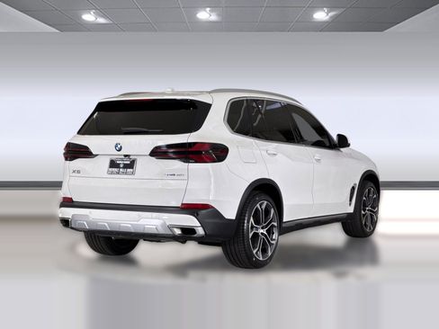 Used 2024 BMW X5 sDrive40i RWD image 9