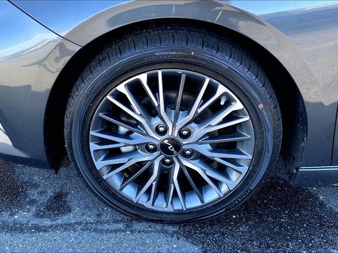 Used 2022 Kia Forte GT-Line w/ GT-Line Premium Package image 10