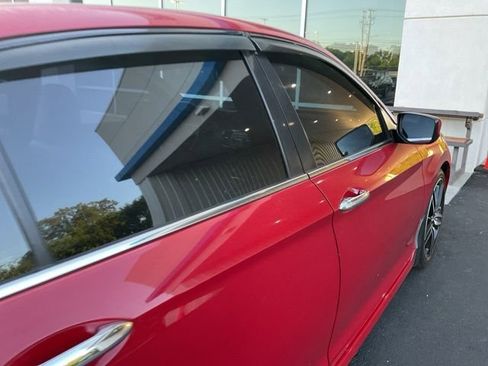 Used 2017 Honda Accord Sport Special Edition image 5