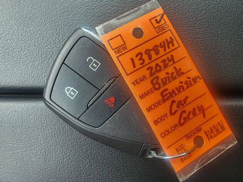 Used 2024 Buick Envision Sport Touring image 28