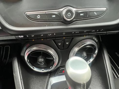 Used 2016 Chevrolet Camaro LT RWD image 23