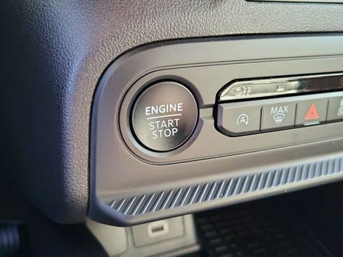 Certified 2025 Ford Bronco Sport Outer Banks w/ Outer Banks Tech Package+ AWD/4WD image 11