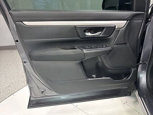 Used 2020 Honda CR-V LX image 6