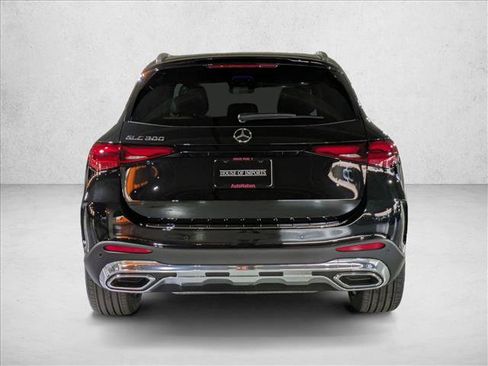 New 2026 Mercedes-Benz GLC 300 image 8