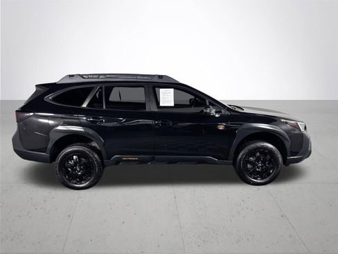 Used 2022 Subaru Outback Wilderness image 5