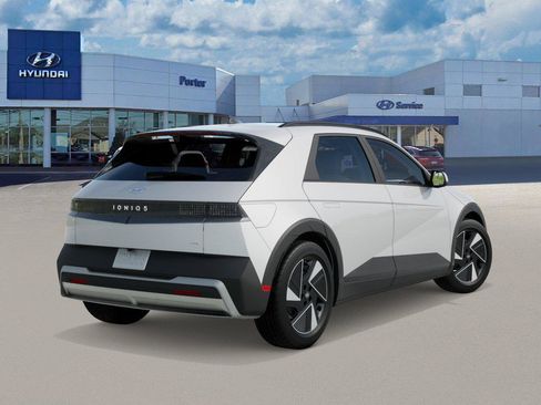 New 2025 Hyundai Ioniq 5 SEL image 4