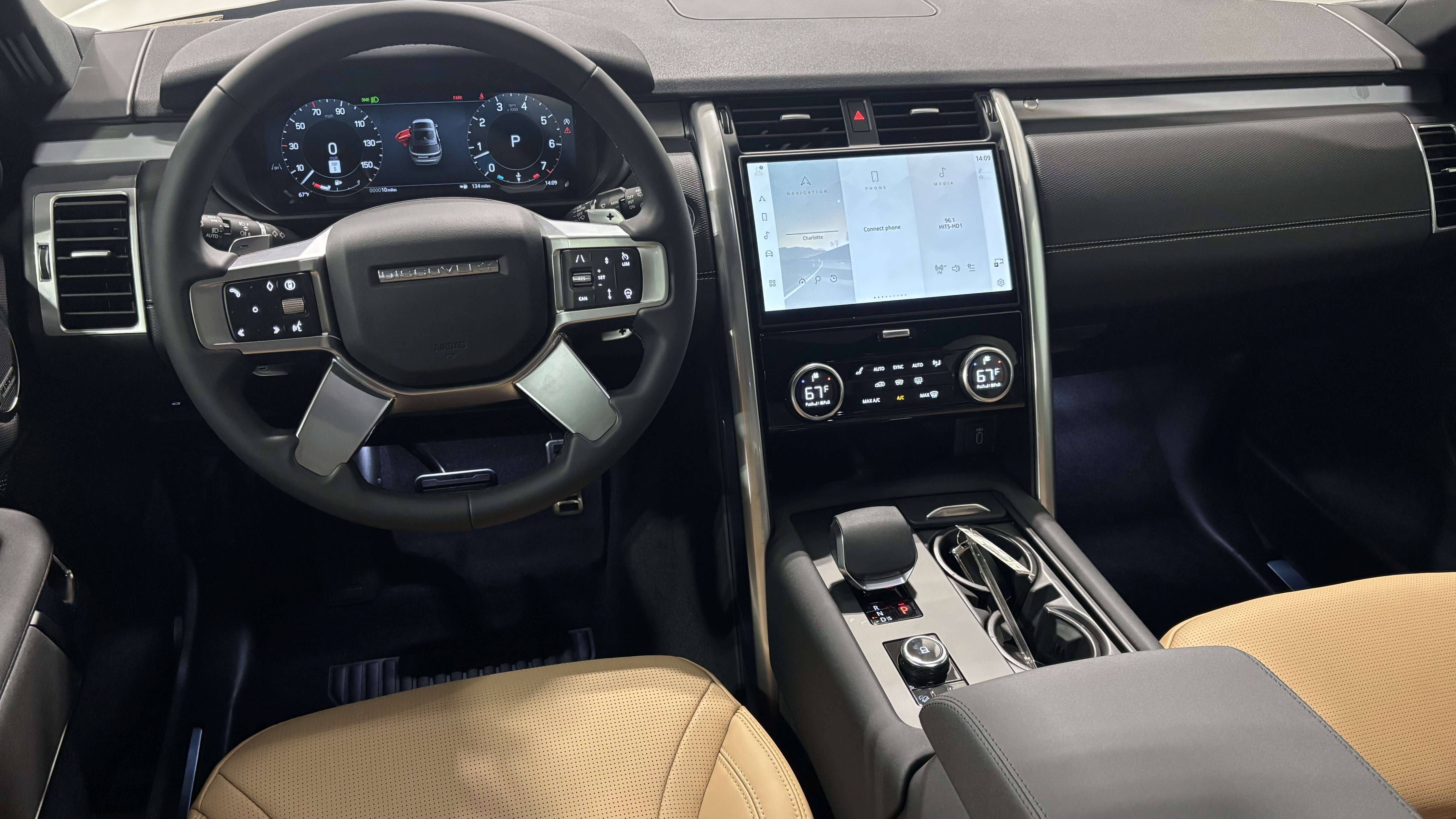 New 2026 Land Rover Discovery Limited Edition AWD/4WD image 5