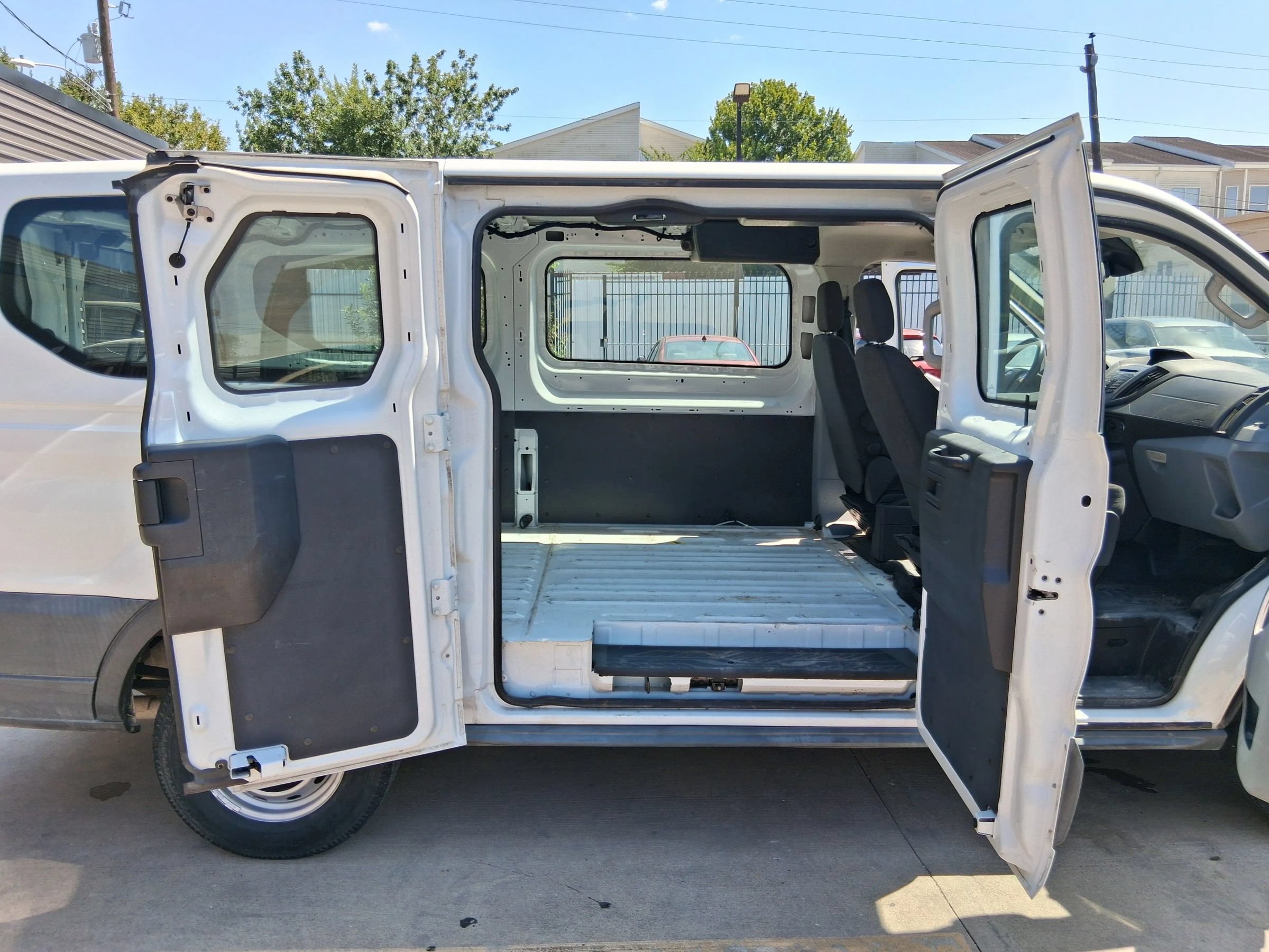 Used 2016 Ford Transit 150 130 Low Roof RWD image 25
