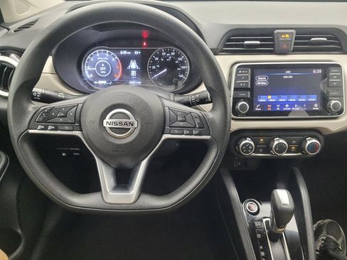 Used 2021 Nissan Versa SV FWD image 22