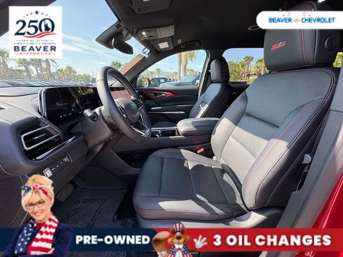 Used 2024 Chevrolet Traverse Z71 AWD/4WD image 13