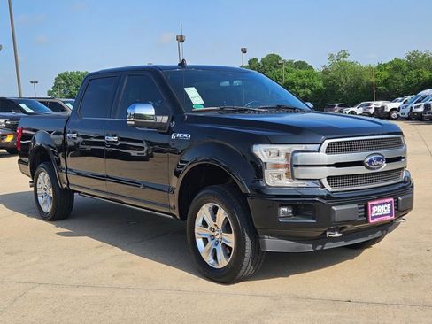 Used 2018 Ford F150 Platinum w/ Equipment Group 701A Luxury image 3