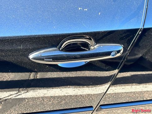 Used 2023 Toyota Corolla SE w/ Carpet Mat Package (TMS) image 10