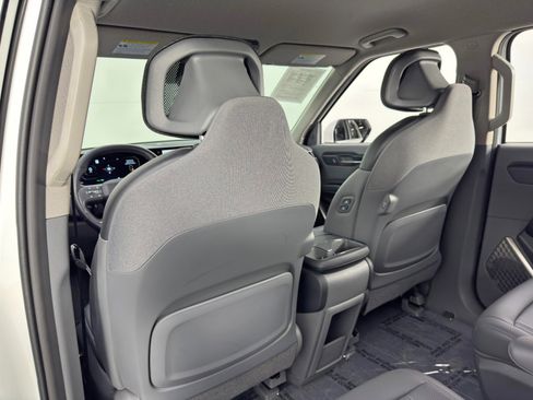 Used 2024 Kia EV9 Light Long Range image 37