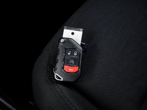 Used 2021 Jeep Gladiator Willys image 67