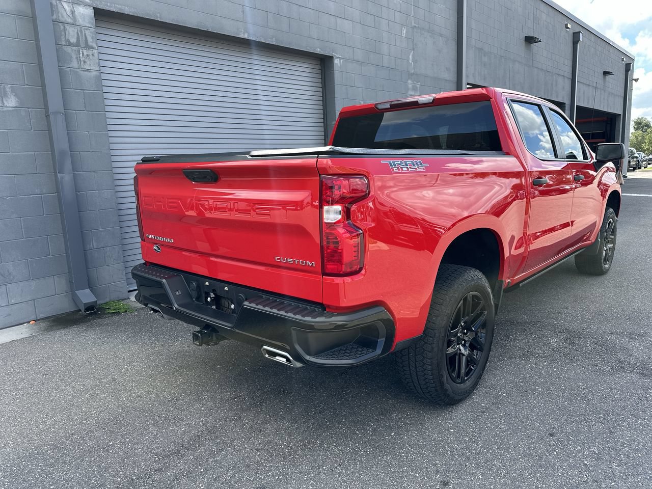 Used 2025 Chevrolet Silverado 1500 Custom Trail Boss AWD/4WD image 20