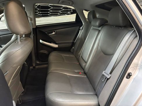 Used 2014 Toyota Prius Three image 10