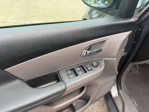 Used 2015 Honda Odyssey EX-L image 11