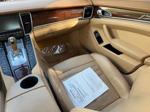 Used 2010 Porsche Panamera Turbo image 18