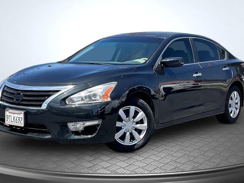 Used 2015 Nissan Altima 2.5 S w/ Power Driver Seat Package FWD image 12