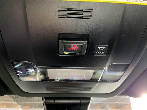 Used 2025 Lexus IS 300 F Sport image 32