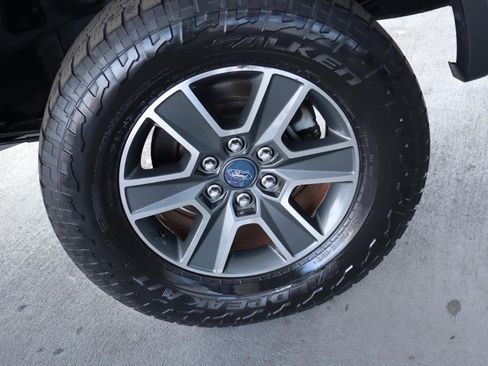 Used 2015 Ford F150 Lariat image 42