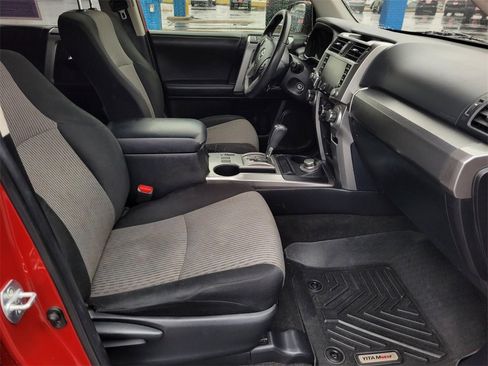 Used 2020 Toyota 4Runner SR5 image 12