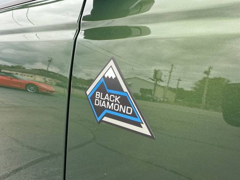 Used 2023 Ford Bronco Black Diamond AWD/4WD image 17