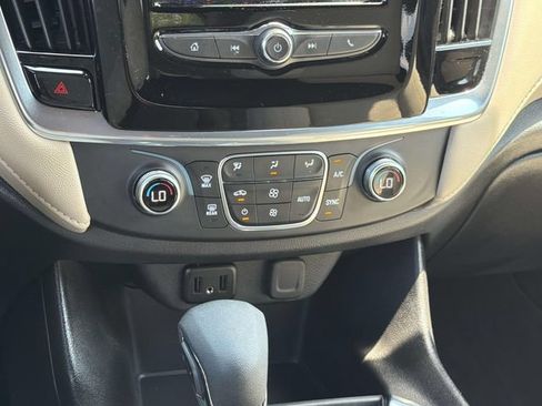 Used 2023 Chevrolet Traverse LS w/ Safety Package FWD image 15