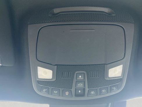 Used 2021 Ford Expedition XLT RWD image 17