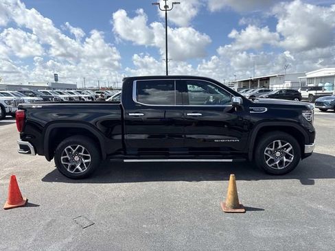 New 2026 GMC Sierra 1500 SLT w/ SLT Premium Package AWD/4WD image 2